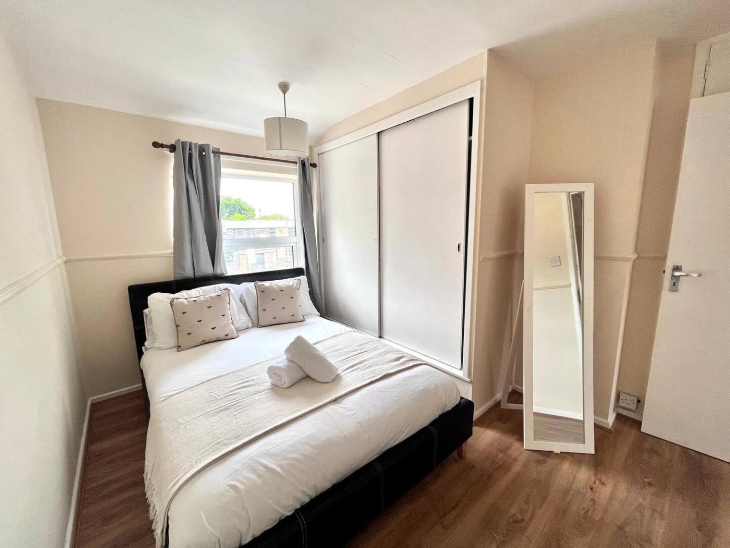 Central 4 Bedroom House With Driveway Newcastle upon Tyne Eksteriør billede