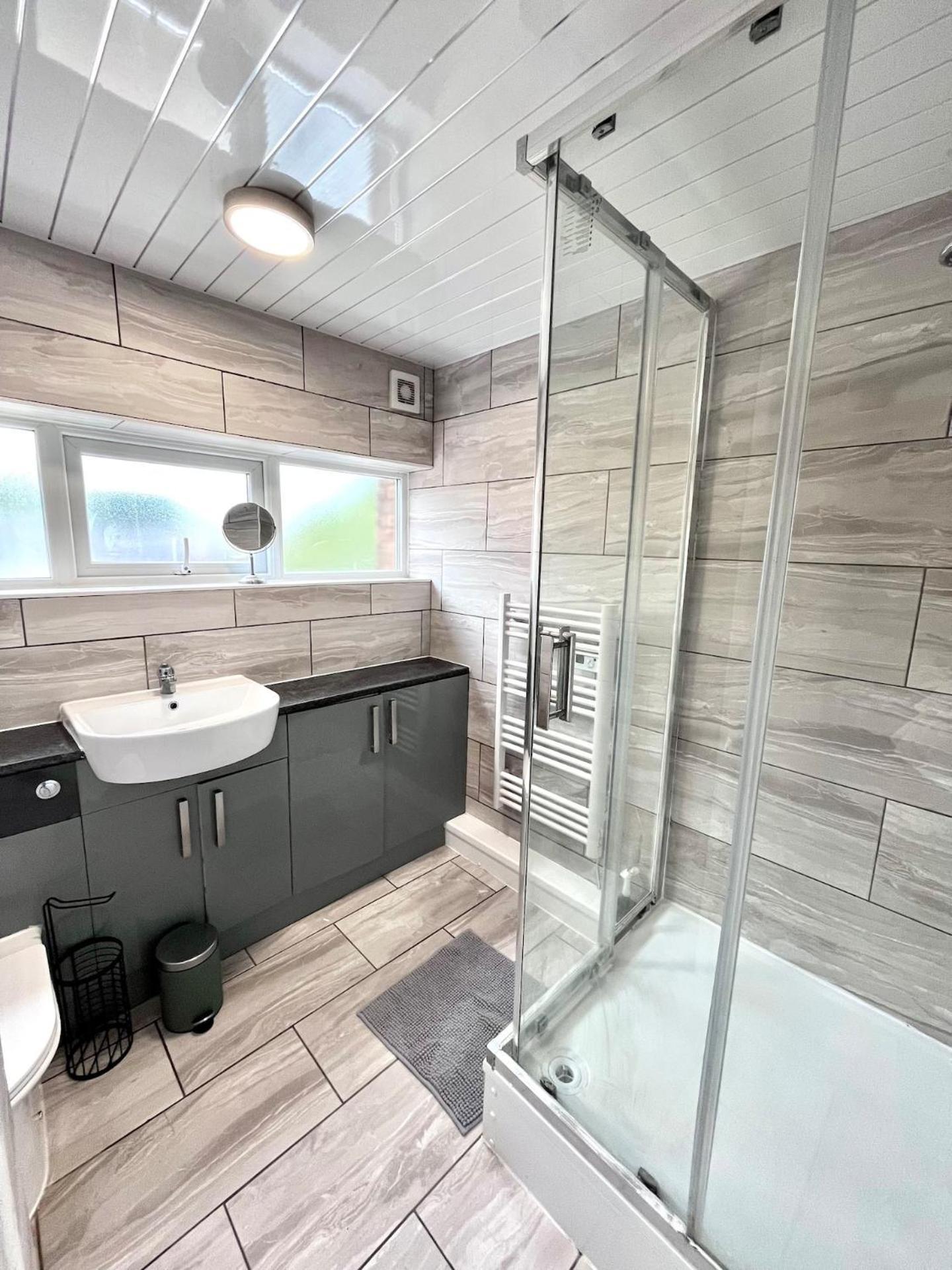 Central 4 Bedroom House With Driveway Newcastle upon Tyne Eksteriør billede